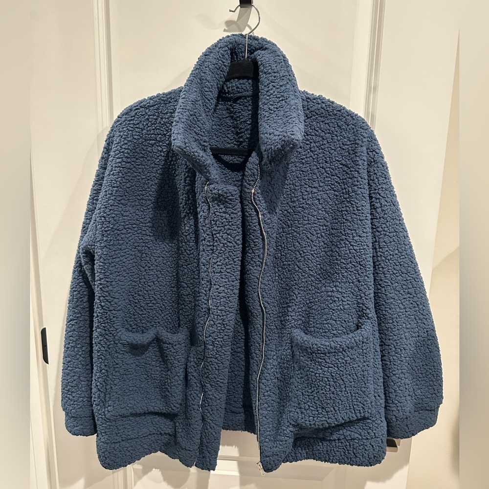 Navy Blue Sherpa Teddybear Fleece unknown brand Medium/Large